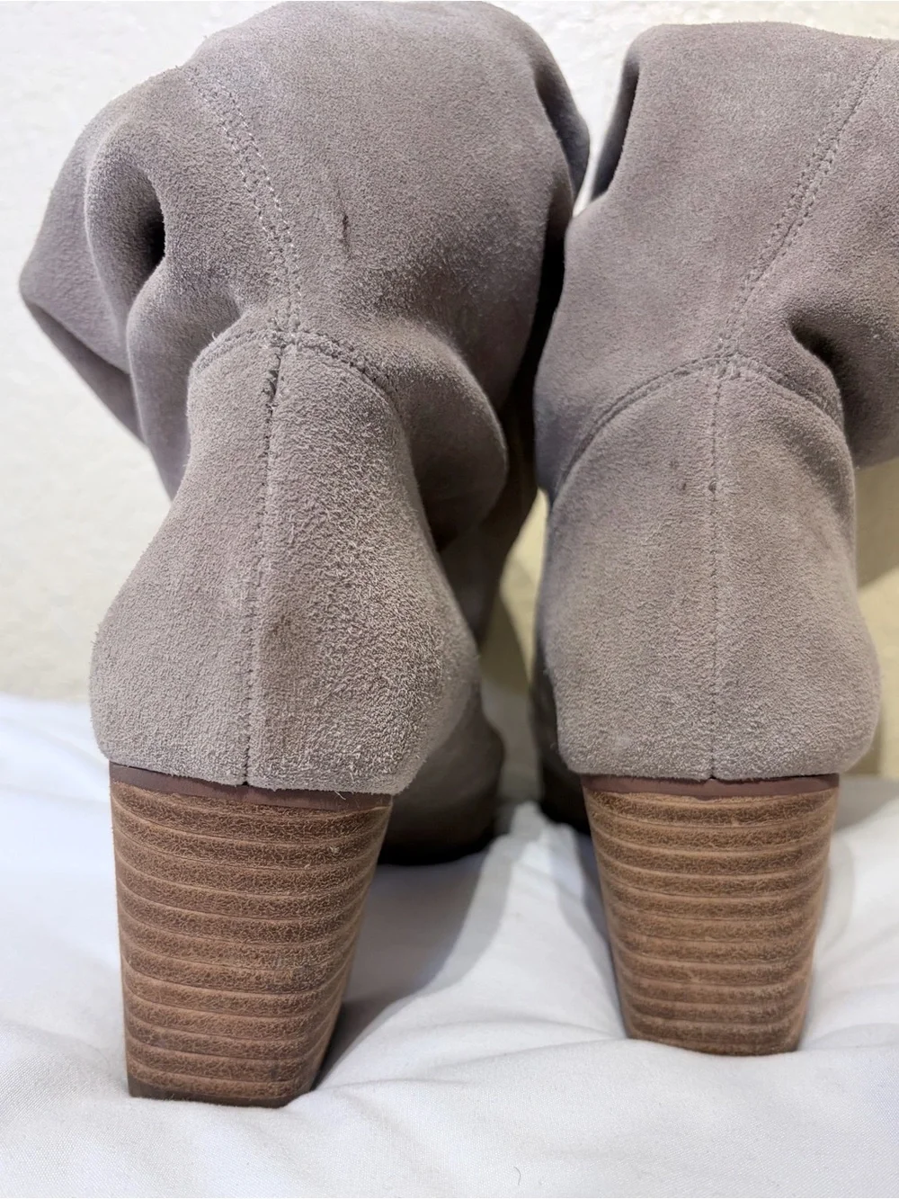 Chunky Heel Taupe/gray suede leather boots| size 6.5